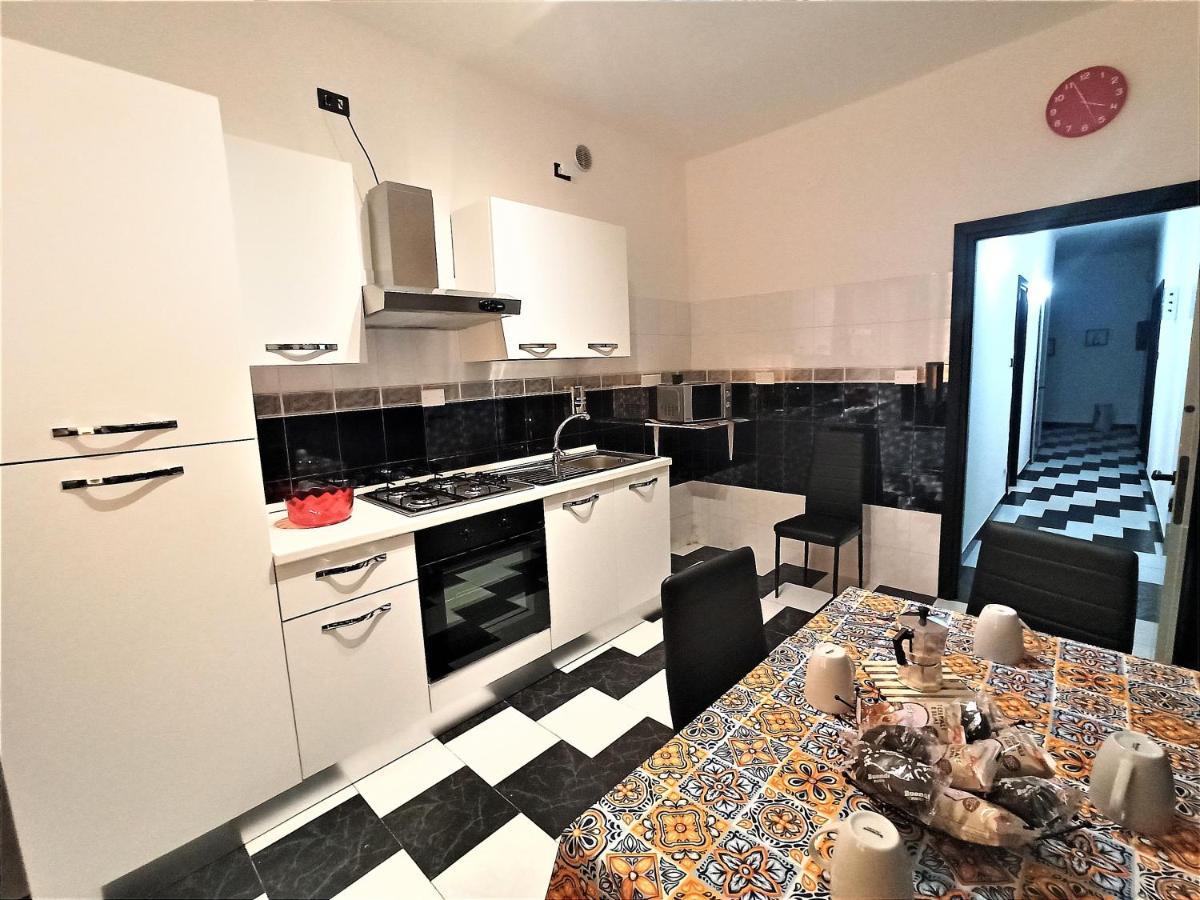 ג'נובה Casa Vacanza Laura מראה חיצוני תמונה